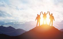 New Work bedeutet, gemeinsam neue Höhen zu erreichen – mit Sinn, Vertrauen und Selbstbestimmung.